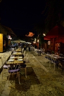 éCafé-EddeYard Jbeil Nightlife Edde Yard on Friday Night Lebanon