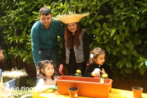 Kids La fête des mamans à Bébés Câlins 4 Lebanon