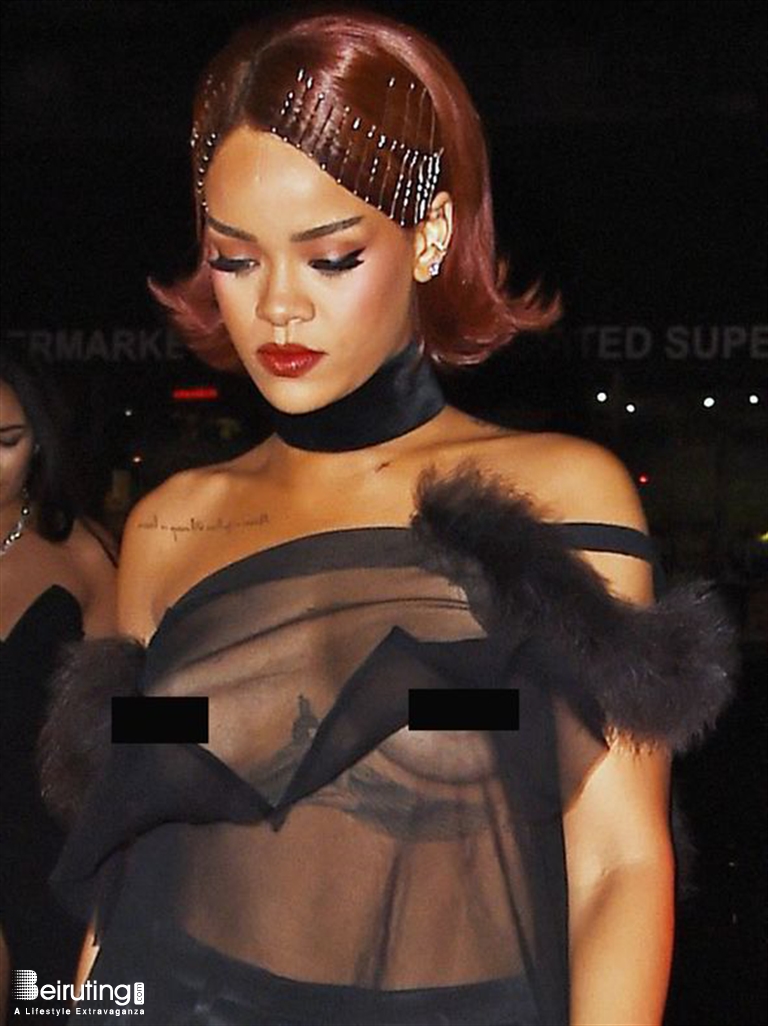 Beiruting - Life Style Blog - Rihanna flashes nip-slip during Met