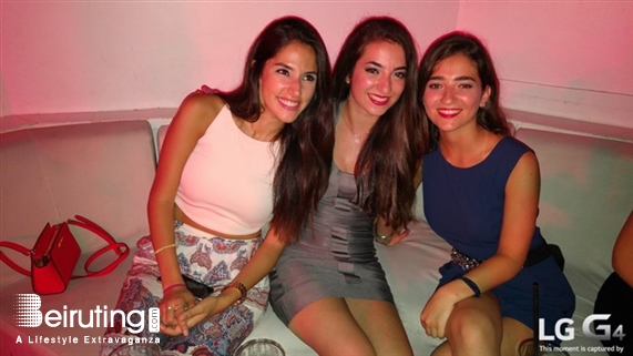 White  Beirut Suburb Social Event Donner Sang Compter Fundraising at White Lebanon