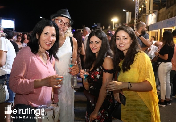 Activities Beirut Suburb Outdoor Byblos en Blanc et Rose Lebanon