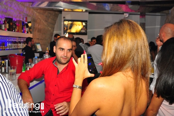 Ages Pub Jounieh Nightlife Ages on Friday Night Lebanon