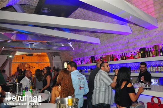 Ages Pub Jounieh Nightlife Ages on Friday Night Lebanon