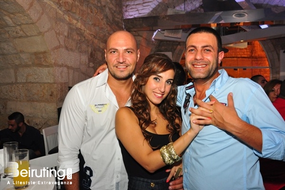 Ages Pub Jounieh Nightlife Ages on Friday Night Lebanon