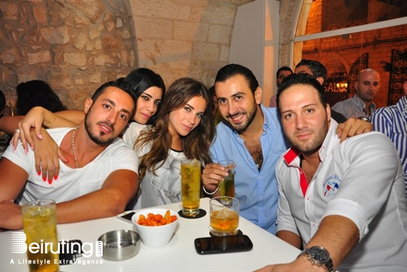 Ages Pub Jounieh Nightlife Ages on Friday Night Lebanon