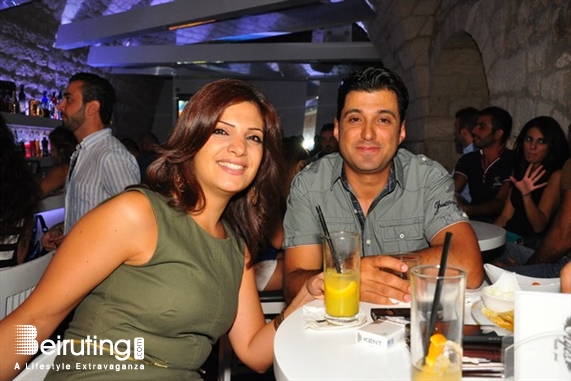 Ages Pub Jounieh Nightlife Ages Final Karaoke Competition Lebanon