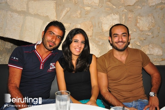 Ages Pub Jounieh Nightlife Ages Final Karaoke Competition Lebanon