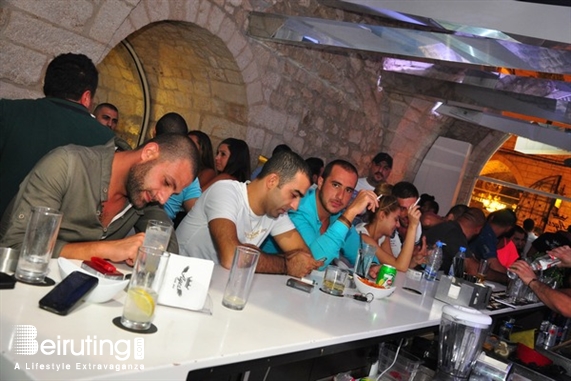 Ages Pub Jounieh Nightlife Ages Final Karaoke Competition Lebanon