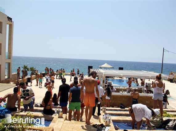 Activities Beirut Suburb Beach Party At The Beach Lebanon