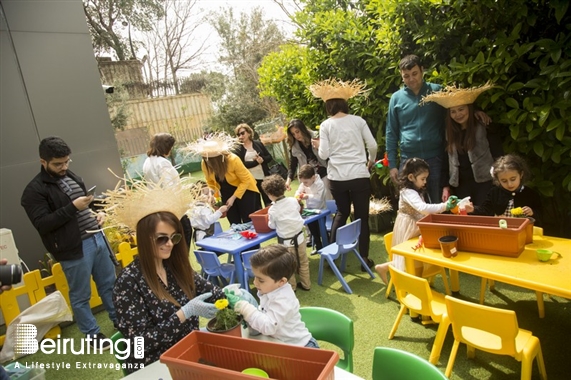 Kids La fête des mamans à Bébés Câlins 4 Lebanon