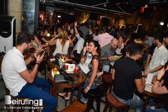 BistroBar Live Hamra Beirut-Hamra Nightlife Bistrobar Live Hamra on Saturday Night Lebanon