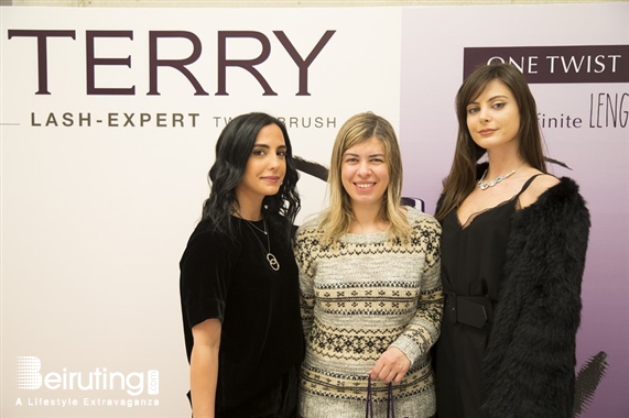 Social Event By Terry Lash-Expert Twist Brush Lebanon