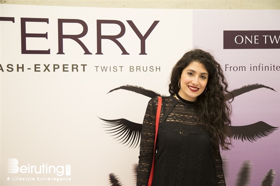 Social Event By Terry Lash-Expert Twist Brush Lebanon