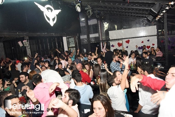 Publicity Jbeil Nightlife Dance to the SAXOBEAT Lebanon