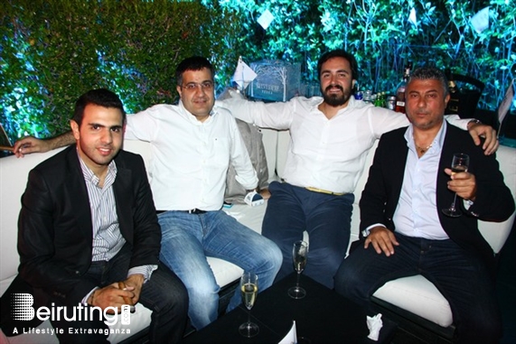 SKYBAR Beirut Suburb Nightlife Donner Sang Compter Fundraising Event Lebanon