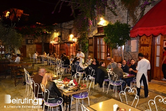 éCafé Sursock Jbeil Nightlife Moules Frites Night at eCafe Lebanon