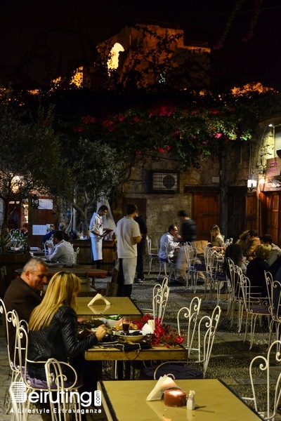 éCafé Sursock Jbeil Nightlife Moules Frites Night at eCafe Lebanon