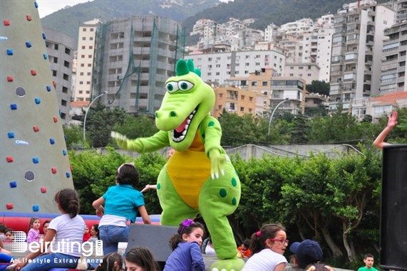 Activities Beirut Suburb Outdoor Ghadouna Easter Fiesta Lebanon