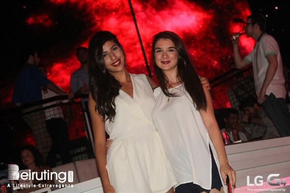 White  Beirut Suburb Social Event Donner Sang Compter Fundraising at White Lebanon