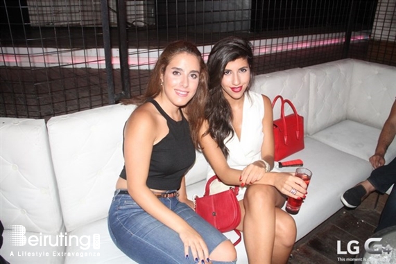 White  Beirut Suburb Social Event Donner Sang Compter Fundraising at White Lebanon