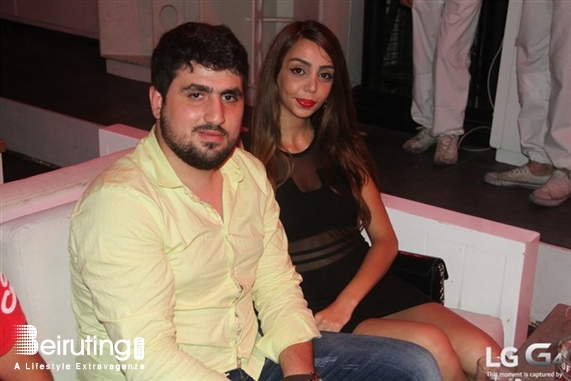 White  Beirut Suburb Social Event Donner Sang Compter Fundraising at White Lebanon