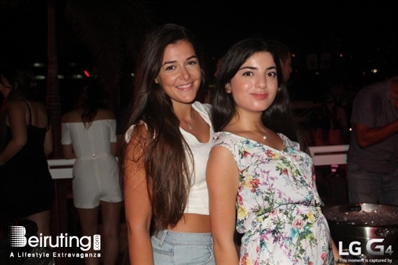 White  Beirut Suburb Social Event Donner Sang Compter Fundraising at White Lebanon