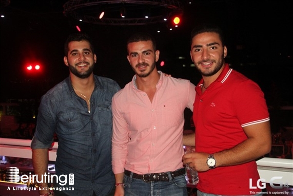 White  Beirut Suburb Social Event Donner Sang Compter Fundraising at White Lebanon