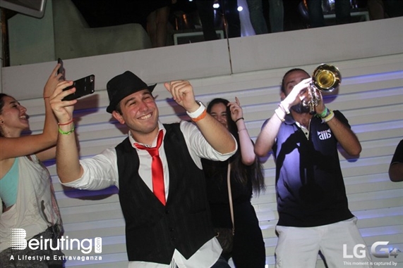 White  Beirut Suburb Social Event Donner Sang Compter Fundraising at White Lebanon