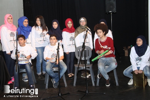 Metro Al Madina Beirut-Hamra Social Event Red Oak Concludes its Project Playing the Trash Orchestra Lebanon