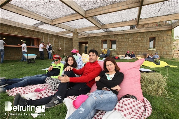 Activities Beirut Suburb Outdoor Mini Pop-Up Picnic 2015 Lebanon