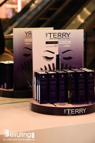 Social Event By Terry Lash-Expert Twist Brush Lebanon