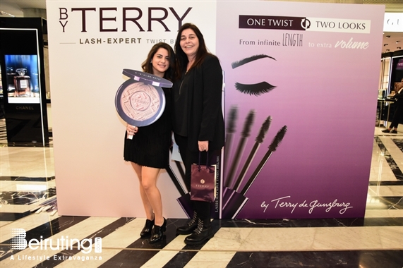 Social Event By Terry Lash-Expert Twist Brush Lebanon