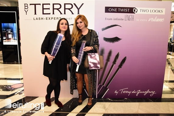 Social Event By Terry Lash-Expert Twist Brush Lebanon