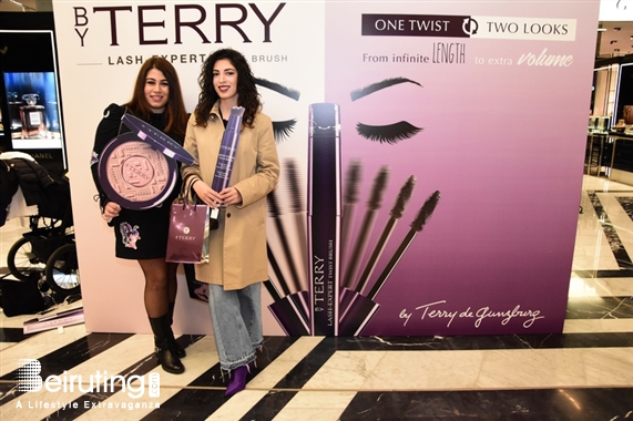 Social Event By Terry Lash-Expert Twist Brush Lebanon