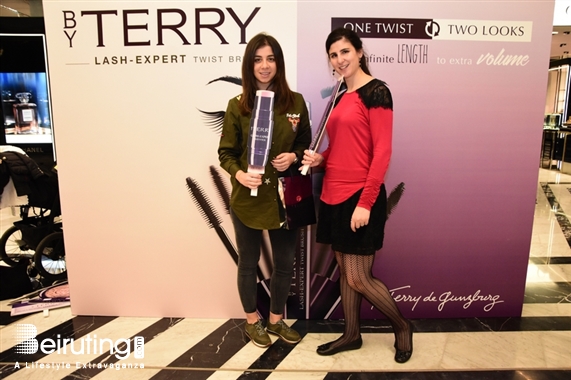 Social Event By Terry Lash-Expert Twist Brush Lebanon