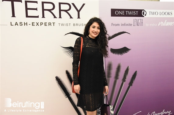 Social Event By Terry Lash-Expert Twist Brush Lebanon