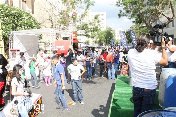 Activities Beirut Suburb Outdoor Volvo Street Festival Lebanon