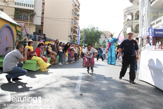 Activities Beirut Suburb Outdoor Volvo Street Festival Lebanon