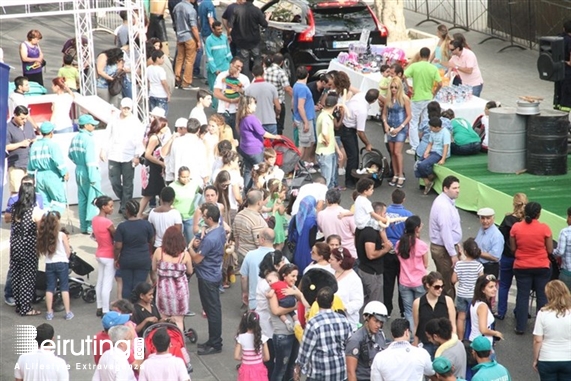 Activities Beirut Suburb Outdoor Volvo Street Festival Lebanon