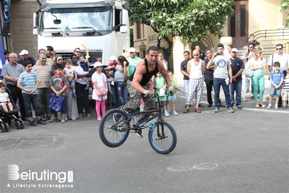 Activities Beirut Suburb Outdoor Volvo Street Festival Lebanon