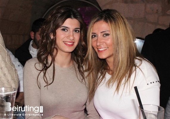 Ages Pub Jounieh Nightlife Ages on Saturday Night Lebanon