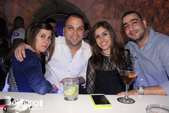 Ages Pub Jounieh Nightlife Ages on Saturday Night Lebanon