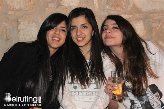 Ages Pub Jounieh Nightlife Ages on Saturday Night Lebanon