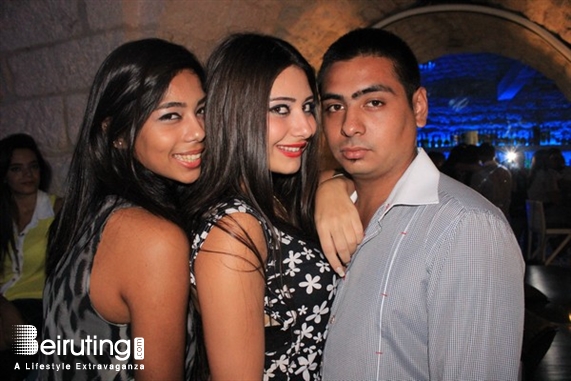 Ages Pub Jounieh Nightlife Ages on Saturday Night Lebanon