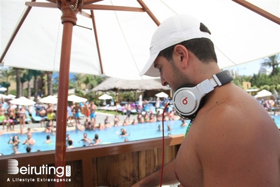 Cyan Kaslik Beach Party Cyan Sunday Club My Life Is a Circus Lebanon