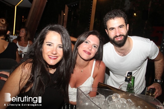 Seven Sisters Beirut Beirut-Downtown Nightlife Donner Sang Compter Red Night Lebanon