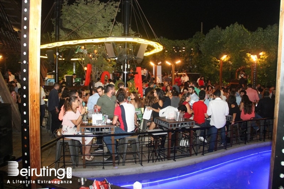 Seven Sisters Beirut Beirut-Downtown Nightlife Donner Sang Compter Red Night Lebanon