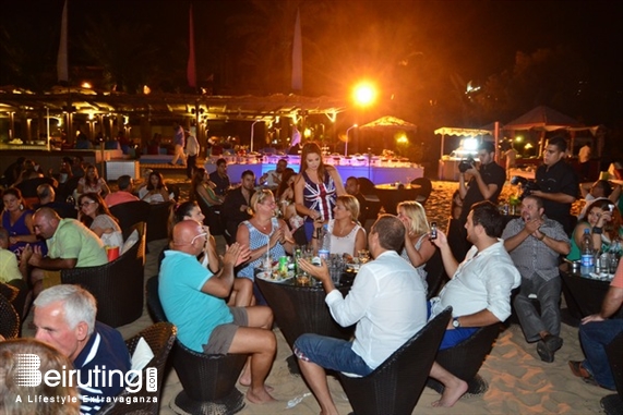 Edde Sands Jbeil Beach Party Edde Sands BBQ Pieds Dans Leau Lebanon