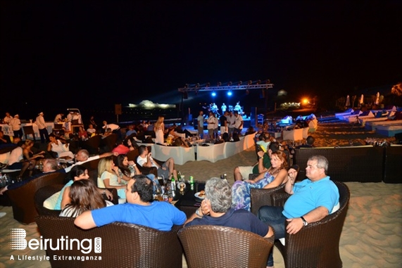 Edde Sands Jbeil Beach Party Edde Sands BBQ Pieds Dans Leau Lebanon