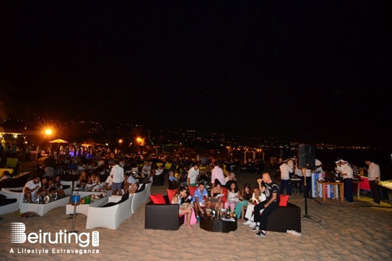 Edde Sands Jbeil Beach Party Edde Sands BBQ Pieds Dans Leau Lebanon